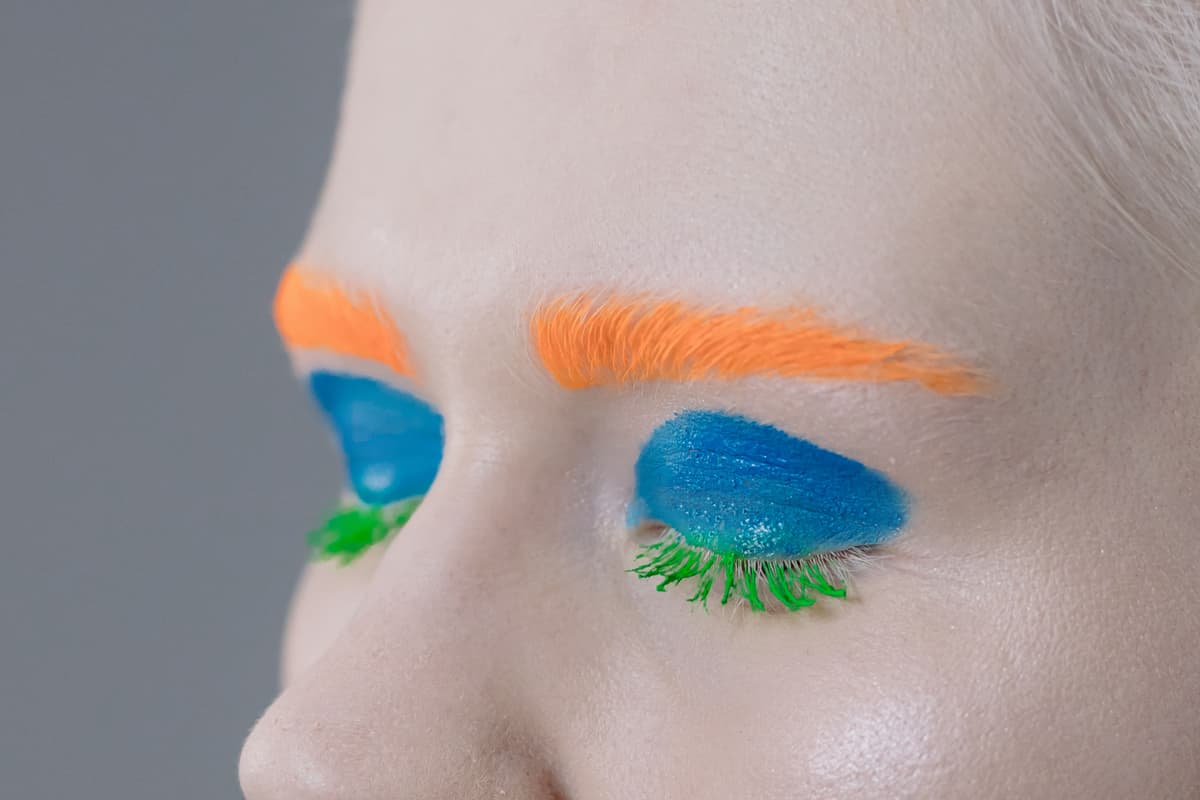 Épilation sourcils